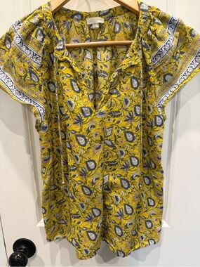 Yellow Floral Print V-Neck Blouse
